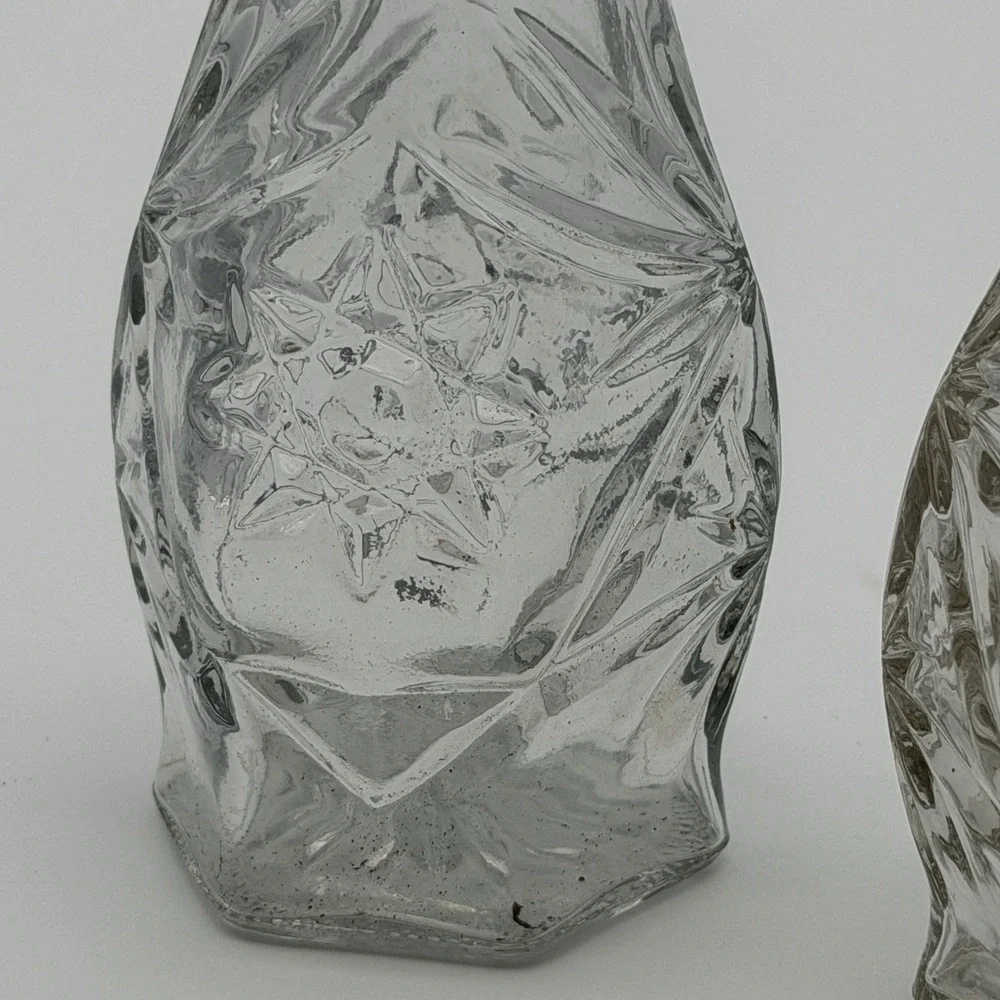 Vintage Clear‎ Pressed Glass Starburst Cruet Set with Stoppers Set of 2 7 inch